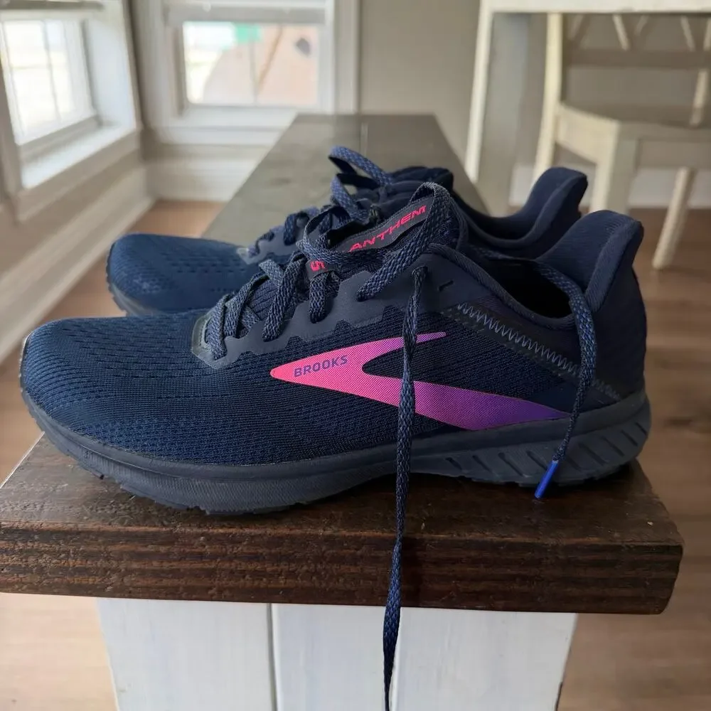 Brooks Navy Sneakers with Pink Purple Logo